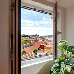 The Wine Side | w/ City & River Views, Mins 2 WOW