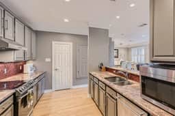 3BR condo w/ balcony & park views