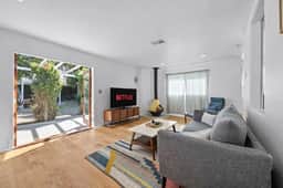 Chesapeake Retreat - 5 min Walk to Expo Line Metro