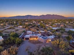 Desert Estate w/ Pool, Spa, Views & Putting Green