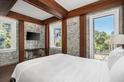 Sonoma Wine Country Escape • 1BR Queen Room
