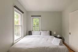 Stylish 4BR in Burns Park near Michigan Stadium