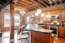The Loft on Main, Penthouse Loft near Main Street