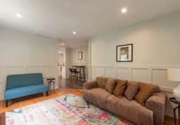 Stylish 4BR in Burns Park near Michigan Stadium - Image 2