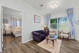 Cottage by The Sea, Family Retreat w/ Game Room - Image 2
