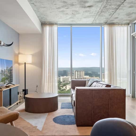 2BR Lux Highrise + Austin + Vibrant Rainey St - Image 1