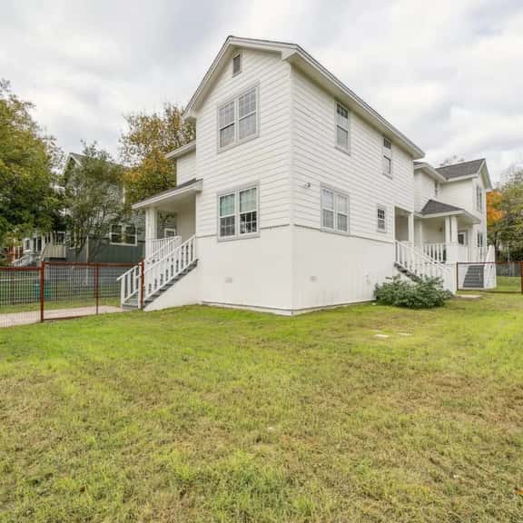 Modern Central East Austin 4BR Gem - Image 1