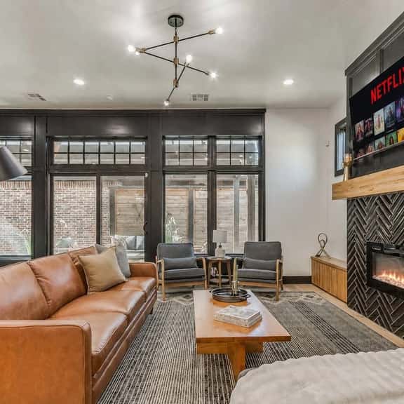 Chic Crown Heights Retreat W/ Fire Pit, Near Paseo - Image 1