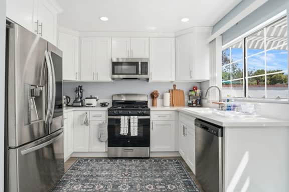 3BR Modern Mission Viejo Retreat w/ BBQ, Patio
