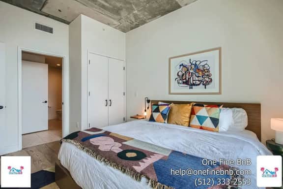 Brand New Rainey Street Condo w/ City and Lake View