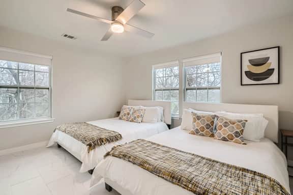 Chic 8BR Retreat+Central East Austin +Large Groups