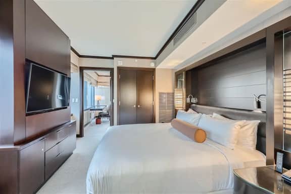 Corner Suite at Vdara Hotel & Spa - Image 2