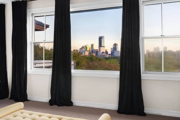 The Lamar Lookout + 3BR + Skyline Views in Austin