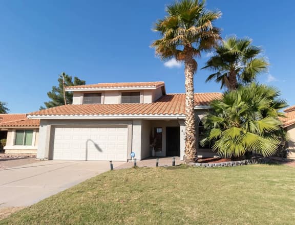 Ahwatukee Oasis, 4BR Pool, Putting Green