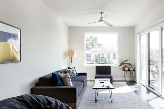 Capitol View Condos by One Fine Bnb - Paramount