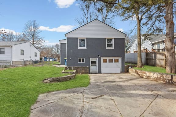 Cozy Ranch Retreat, near Liberty Triangle w/ EV
