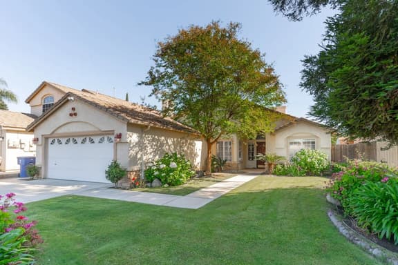 Rancho |Family Retreat w/ Private Pool & Fireplace